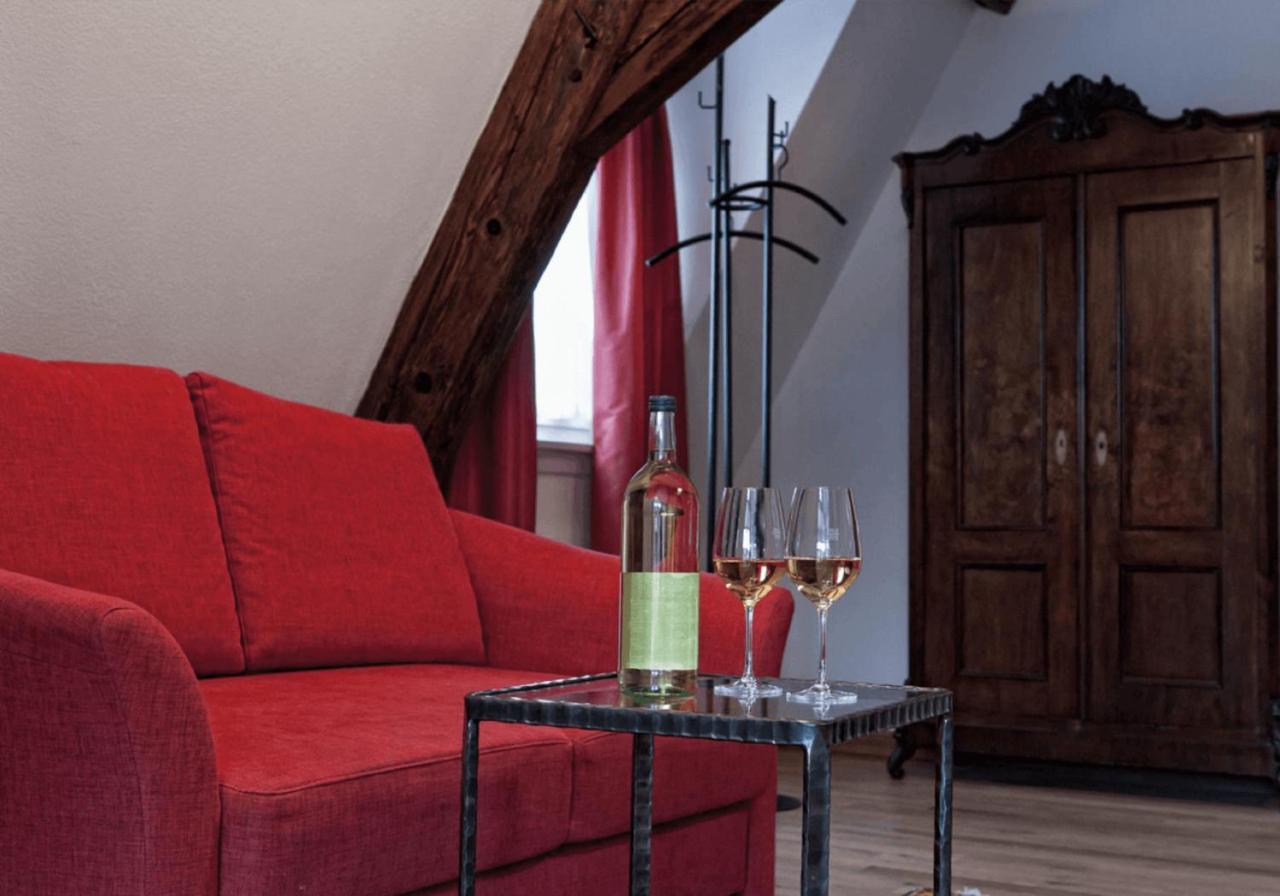 Gasthof Zum Schwan Sommerach Εξωτερικό φωτογραφία